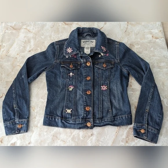Levis Signature Women’s Jean Jacket Size S - Picture 3 of 16